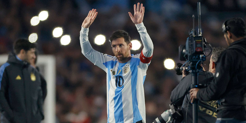Messi se despidió de las eliminatorias con goleada