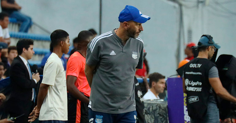 RONDELLI DIRIGIRÁ SU ÚLTIMO PARTIDO EN EMELEC FRENTE A GUARANÍ