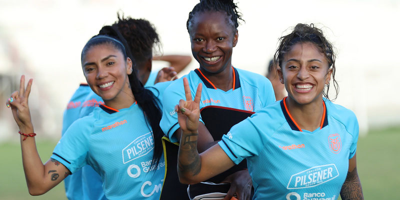 Convocadas de la tri femenina para amistosos con Cuba