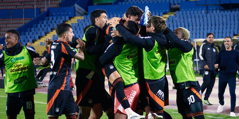 EMELEC RESCATÓ UN EMPATE EN LA CAPITAL