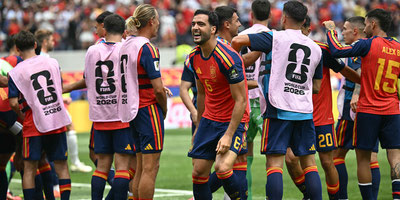 ESPAÑA SIGUE EN CARRERA POR LA COPA DEL MUNDO