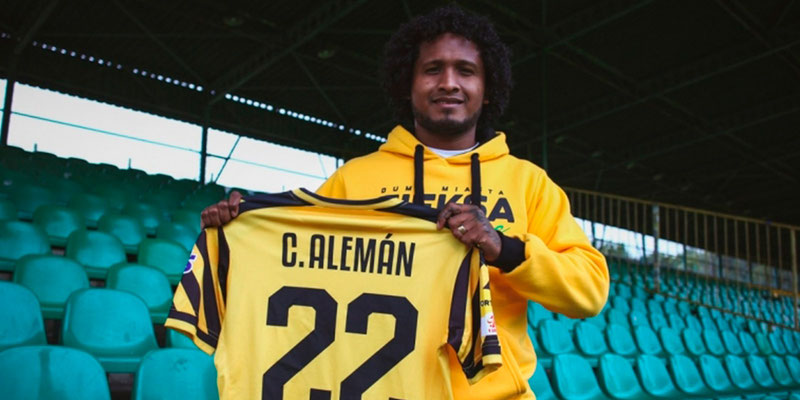 Alemán volvió al fútbol polaco