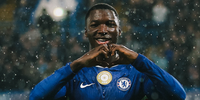 MOISÉS CAICEDO MARCÓ EN LA GOLEADA DEL CHELSEA