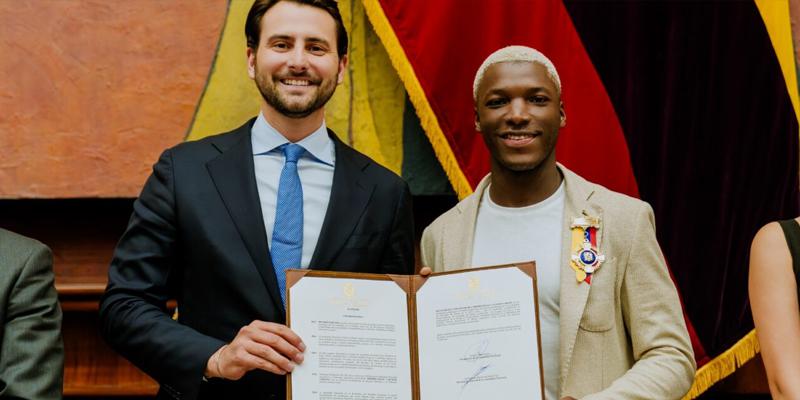 La Asamblea Nacional reconoce a Moisés Caicedo.