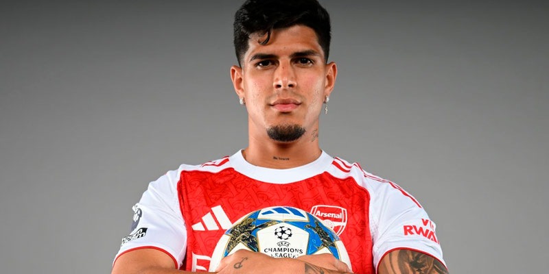 ARSENAL RECUPERA A HINCAPIÉ PARA UN DUELO CLAVE FRENTE AL UNITED