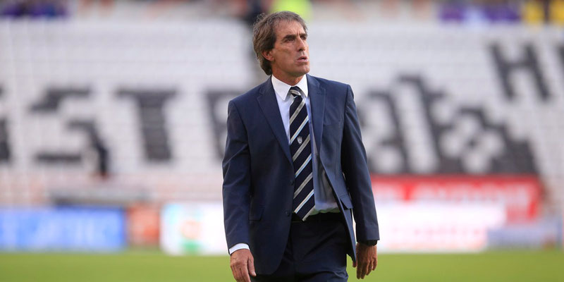 Guillermo Almada dirigirá en el fútbol europeo