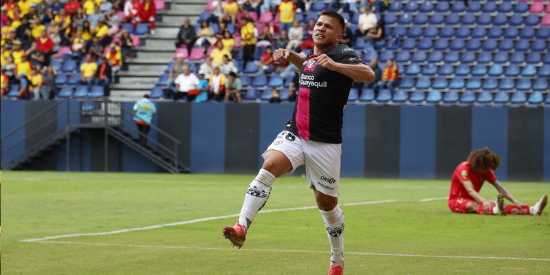 IDV REMONTÓ ANTE AUCAS Y SIGUE FIRME EN LA CIMA DE LA LIGA ECUABET