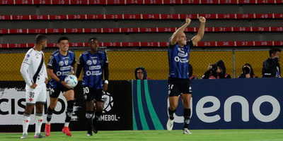 IDV impone su jerarquía y se mete en octavos.