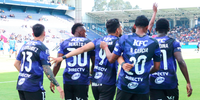 IDV aplastó a Macará y acaricia el título