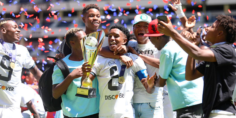 Paliza de LDUQ sobre Barcelona SC en la final del Sub 17