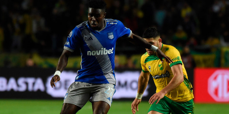 Michael Carcelén volvió a entrenar en Emelec