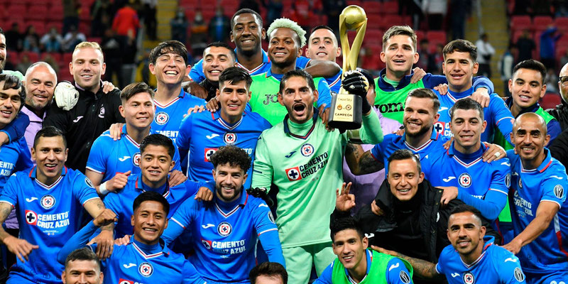 Michael Estrada quedó campeón de un torneo amistoso con Cruz Azul