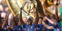 Moisés Caicedo gana el Balón de Bronce.