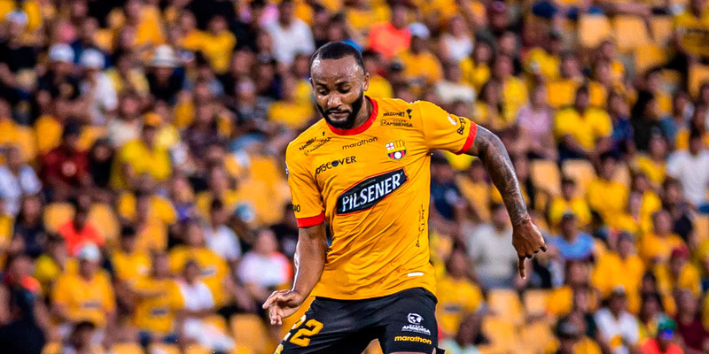 Leonai Souza es duda para jugar frente Libertad