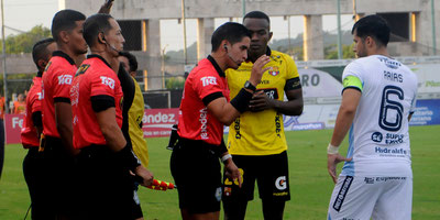 ¡EL ÍDOLO SE SALVÓ DE LAS MANOS DE JOSÉ CONTRERAS!