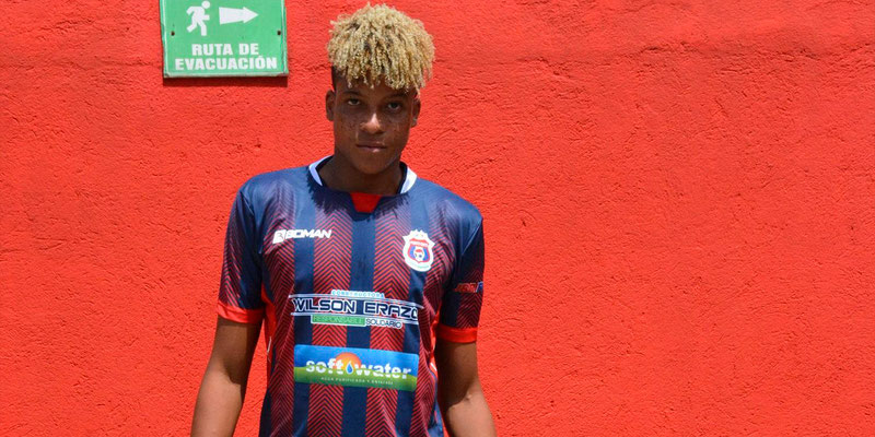 El hijo de Otinilo Tenorio entrena con Emelec