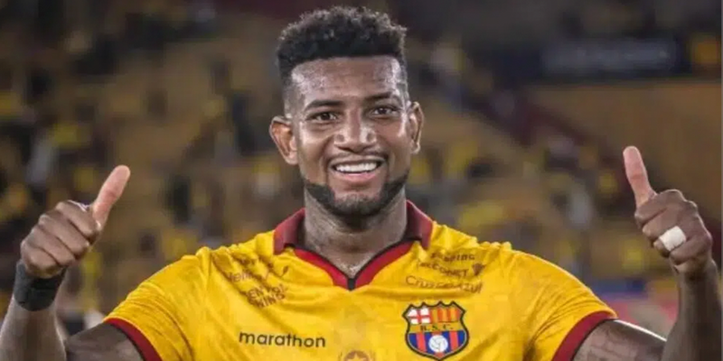 GUSTAVO VALLECILLA SE QUEDA EN BSC