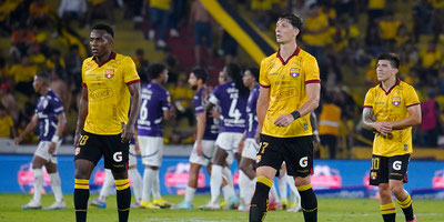LIGA DERROTÓ A BARCELONA Y AMARGA LAS FIESTAS DE GUAYAQUIL
