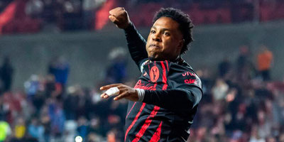 Jhojan Julio cambia de equipo en México